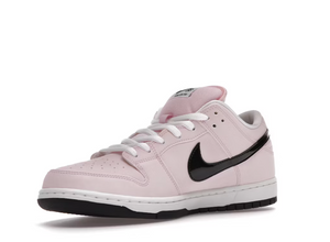 Nike SB Dunk Low Rose en boîte