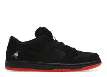 Charger l&#39;image dans la galerie, Nike SB Dunk Low Noir Pigeon
