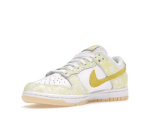 Charger l&#39;image dans la galerie, Nike Dunk Low Jaune Strike
