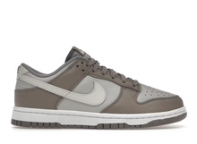 Charger l&#39;image dans la galerie, Nike Dunk Low Beige Os
