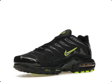 Load image into Gallery viewer, Nike Air Max Plus Black Volt
