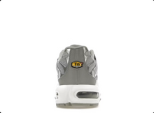 Charger l&#39;image dans la galerie, Nike Air Max Plus Argent Métallique
