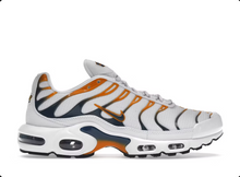 Charger l&#39;image dans la galerie, Mousqueton de randonnée Nike Air Max Plus Blanc Kumquat Marina
