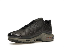 Load image into Gallery viewer, Nike Air Max Plus Premium Paris
