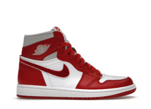 Charger l&#39;image dans la galerie, Jordan 1 Retro High OG Varsity Rouge
