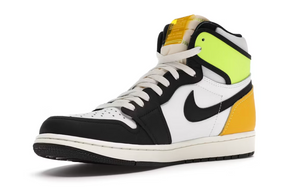 Jordan 1 Retro High Blanc Noir Volt Université Or