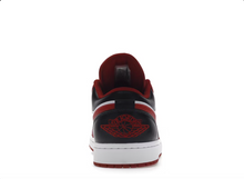 Load image into Gallery viewer, Jordan 1 Low Bulls
