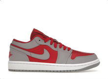 Charger l&#39;image dans la galerie, Jordan 1 Low SE Homage Split Rouge Gym Gris Ciment
