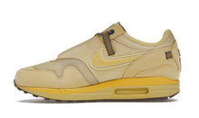 Charger l&#39;image dans la galerie, Nike Air Max 1 Travis Scott Cactus Jack Saturne Or
