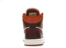 Charger l&#39;image dans la galerie, Jordan 1 Mid Dusty Peach Bordeaux Nuit
