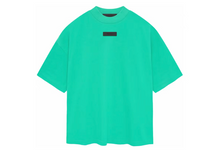 Charger l&#39;image dans la galerie, T-shirt à manches courtes Fear of God Essentials - menthe
