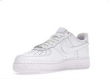 Charger l&#39;image dans la galerie, Nike Air Force 1 Low &#39;07 Blanche
