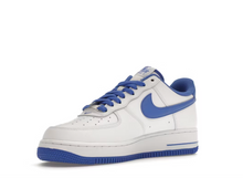 Charger l&#39;image dans la galerie, Nike Air Force 1 Low &#39;07 Bleu Moyen
