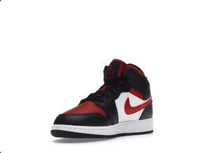 Air Jordan 1 Mid Noir Rouge Feu