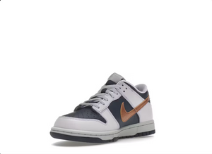 Nike Dunk Low SE Swoosh cuivré