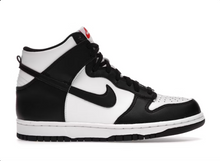 Charger l&#39;image dans la galerie, Nike Dunk High Panda (2021)
