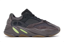 Charger l&#39;image dans la galerie, adidas Yeezy Boost 700 Mauve
