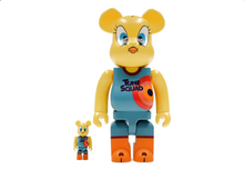 Charger l&#39;image dans la galerie, Coffret Bearbrick Space Jam : A New Legacy Tweety 100 % et 400 %
