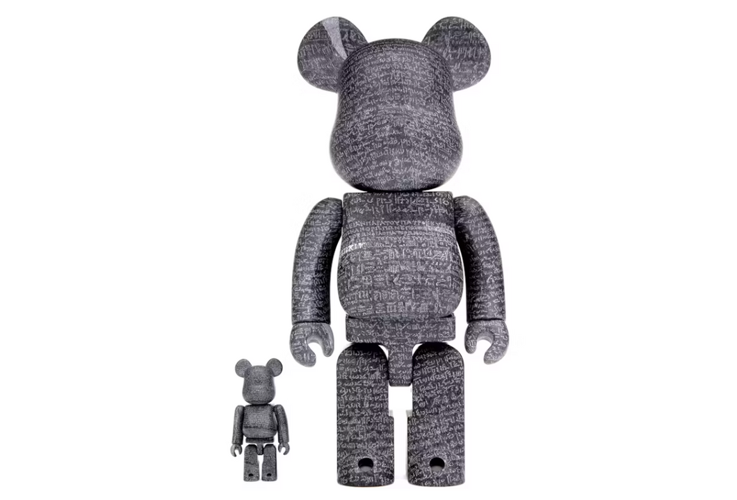 Coffret Bearbrick The British Museum (La pierre de Rosette) 100 % et 400 %