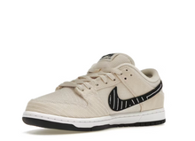 Charger l&#39;image dans la galerie, Nike SB Dunk Low Albinos et Noir
