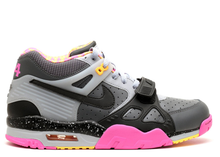 Charger l&#39;image dans la galerie, Nike Air Trainer III Bo Knows Horse Racing
