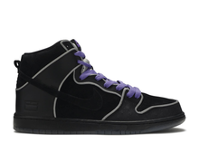 Load image into Gallery viewer, Nike Dunk SB High Black Purple Box Size 9
