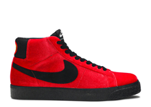 Charger l&#39;image dans la galerie, Nike SB Zoom Blazer Mid Kevin et Hell Taille 7,5 US
