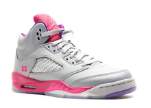 Charger l&#39;image dans la galerie, Jordan 5 Retro Cement Gris Rose (GS) Taille 6Y
