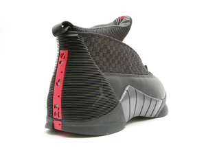 Jordan 15 Retro Noir Rouge Varsity (2007) Taille 11 US