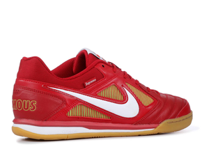 Nike SB Gato Supreme Rouge Taille 8.5 US