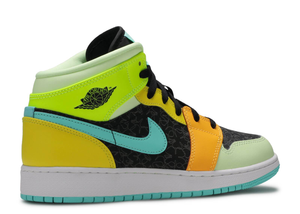 Air Jordan 1 Mid SE Aurora Green (GS) Taille 5Y