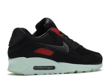 Load image into Gallery viewer, Nike Air Max 90 Vinyl Size 6.5 US
