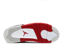 Charger l&#39;image dans la galerie, Jordan 4 Retro Fire Red (2012) Taille 10,5 US
