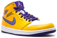 Charger l&#39;image dans la galerie, Air Jordan 1 Mid Lakers (2013)
