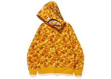 Charger l&#39;image dans la galerie, Sweat à capuche zippé BAPE x PUBG Shark Orange Taille M
