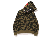 Charger l&#39;image dans la galerie, Sweat à capuche entièrement zippé BAPE 1st Camo Shark Vert Taille M
