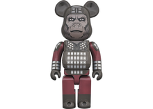 Charger l&#39;image dans la galerie, Bearbrick Général Ursus 400% Bourgogne
