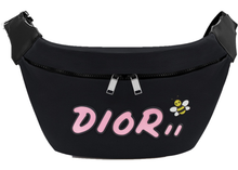 Charger l&#39;image dans la galerie, Banane Dior x Kaws Logo Rose Nylon Noir
